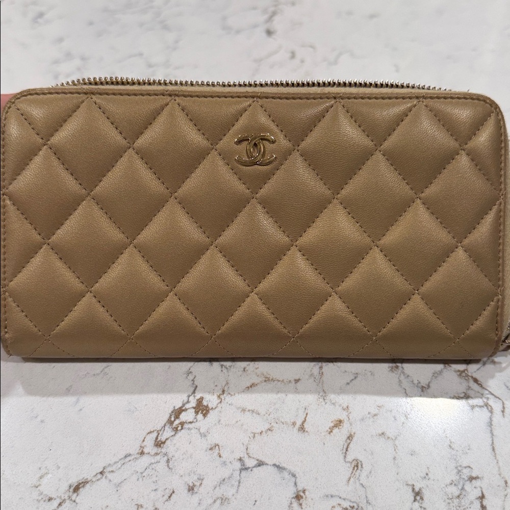 Chanel Quilted Tan Gold Wallet rare Limited edition